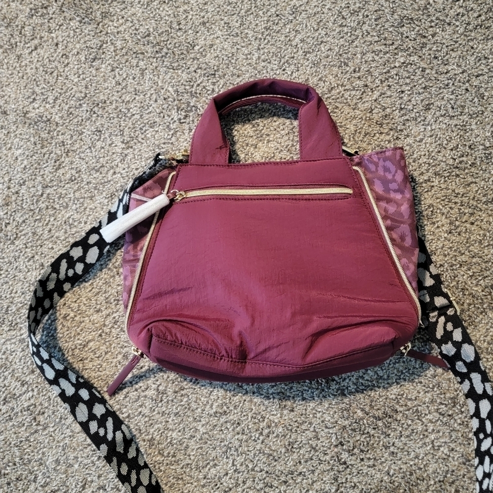 NWT Stella & Dot Oxblood Zip it Crossbody & Stella Animal Print Adjustable Strap - Picture 2 of 3